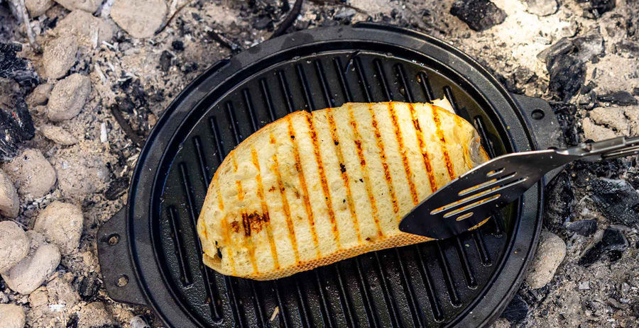 Tosidig grillrist til bålet